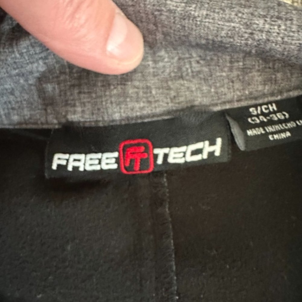 Free Tech Jacket - Picture 3 of 4